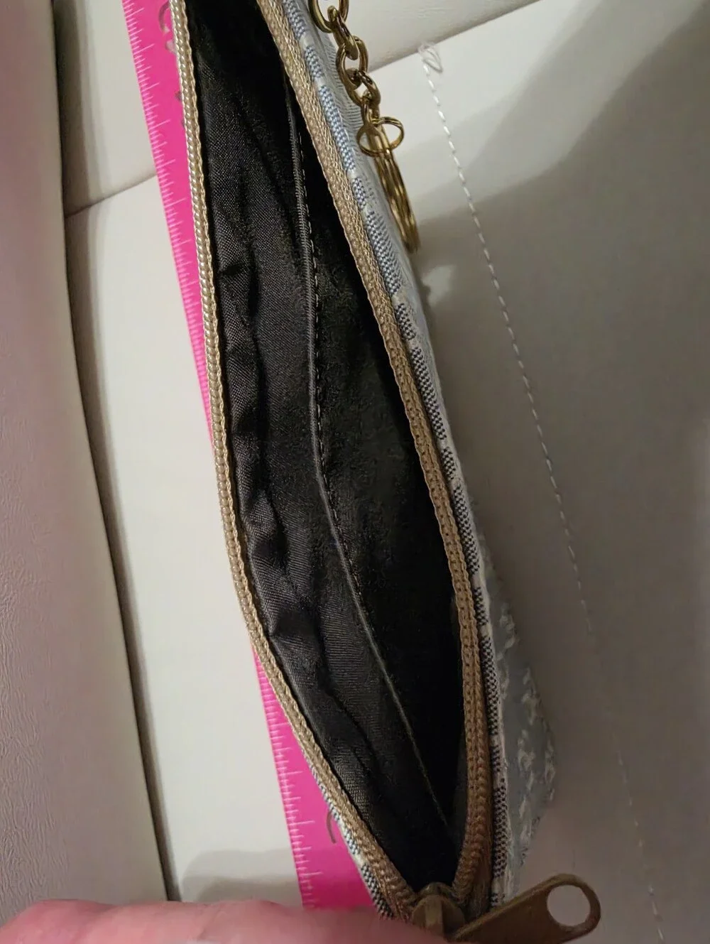 Dooney & Bourke compact wristlet